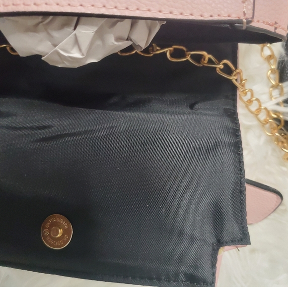 Vegan Small Crossbag in Black and Rose Blush - Picture 8 of 8